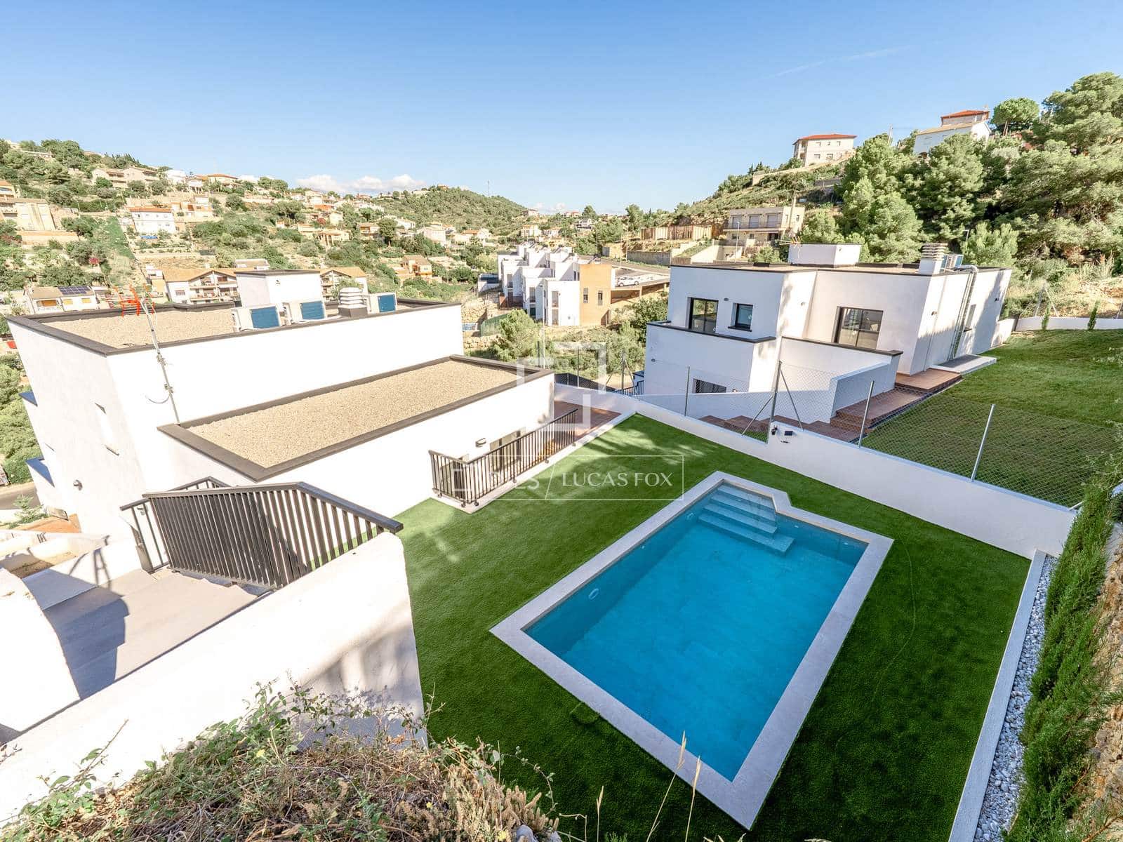 4 bedroom Villa for sale in Calafell with pool garage - € 540,000 (Ref: 9506419)