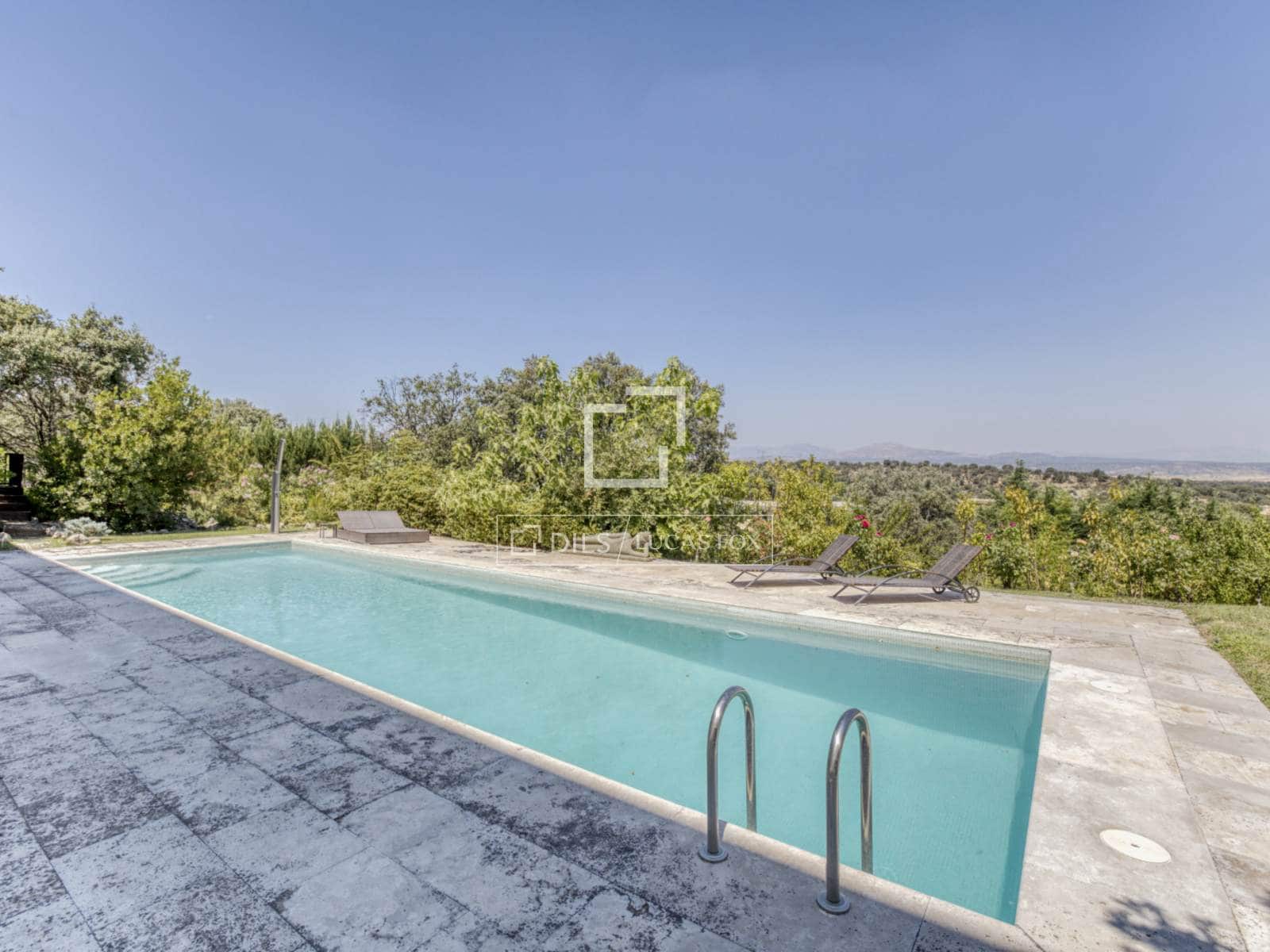 5 bedroom Villa for sale in San Sebastian de los Reyes with pool garage - € 3,250,000 (Ref: 9506553)