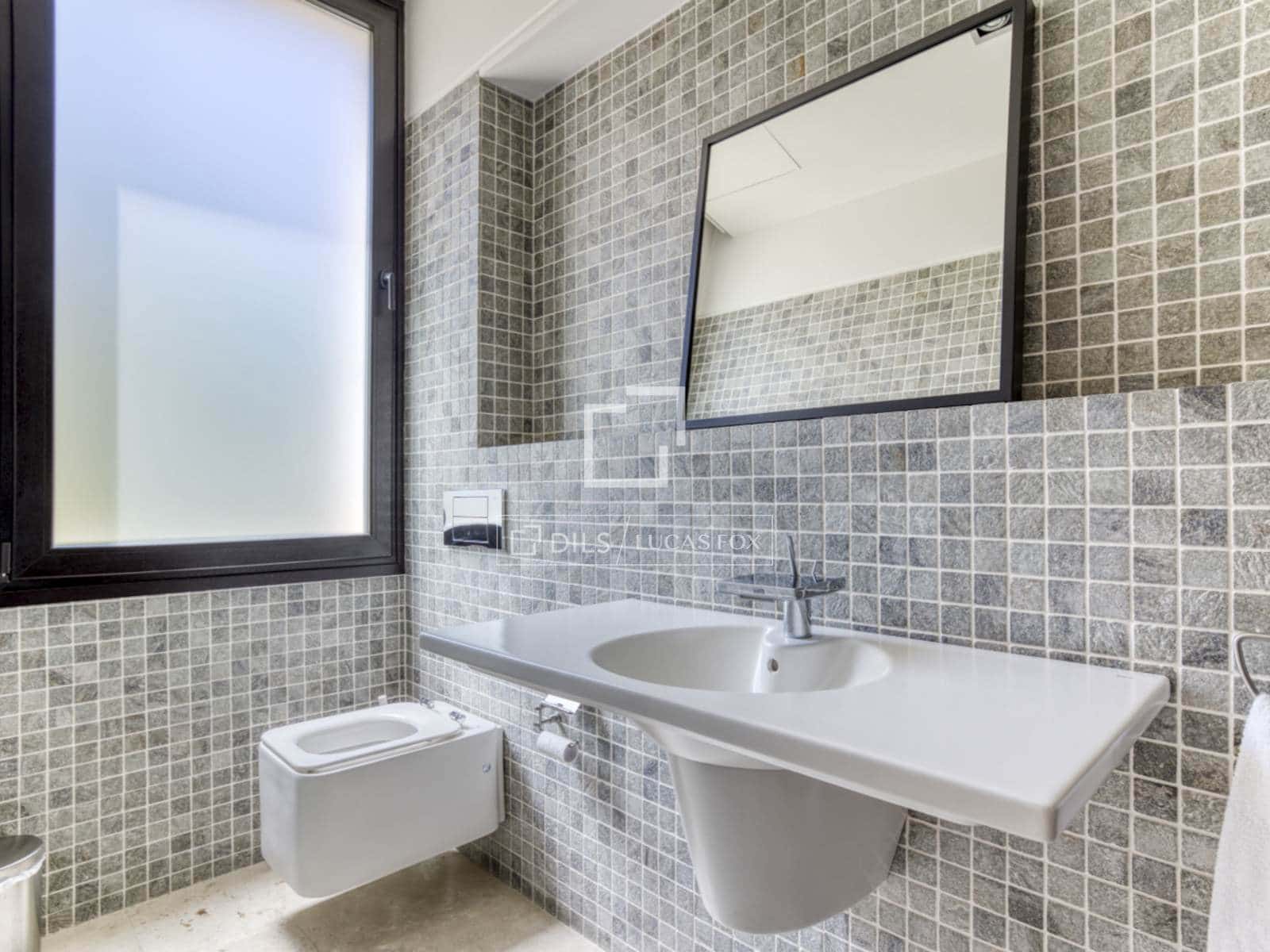 5 bedroom Villa for sale in San Sebastian de los Reyes with pool garage - € 3,250,000 (Ref: 9506553)