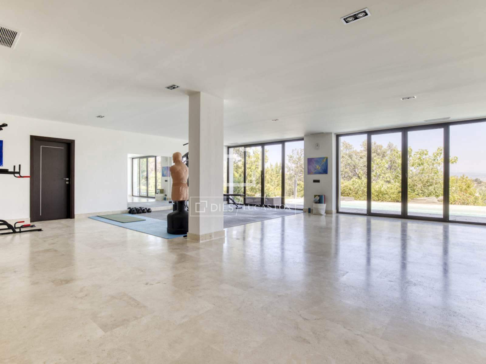 5 bedroom Villa for sale in San Sebastian de los Reyes with pool garage - € 3,250,000 (Ref: 9506553)