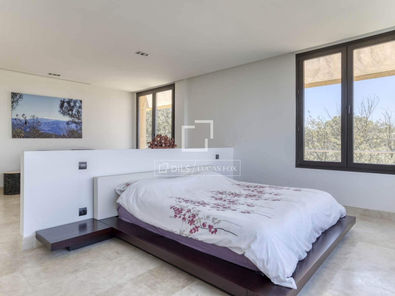 5 bedroom Villa for sale in San Sebastian de los Reyes with pool garage - € 3,250,000 (Ref: 9506553)