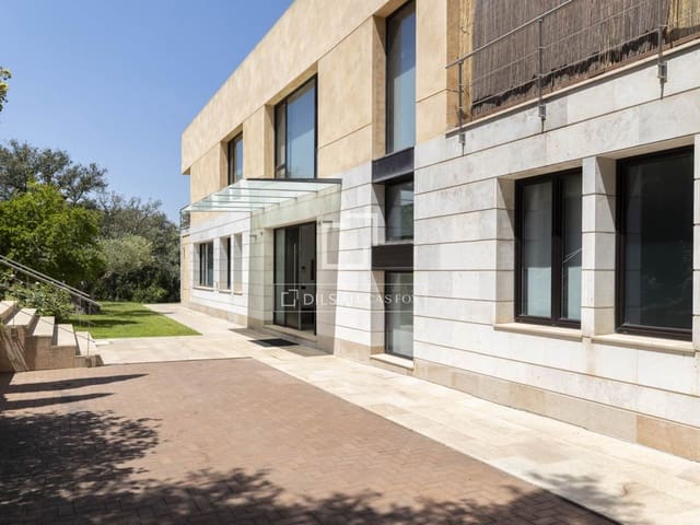 5 bedroom Villa for sale in San Sebastián de los Reyes - € 3,250,000 (Ref: 9506553)