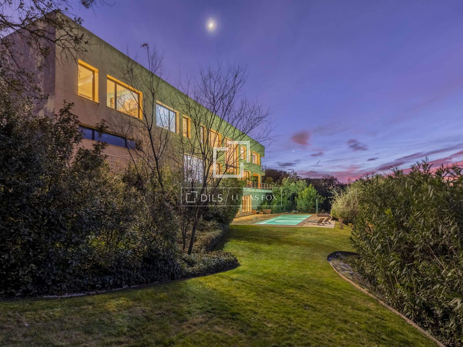 5 bedroom Villa for sale in San Sebastian de los Reyes with pool garage - € 3,250,000 (Ref: 9506553)