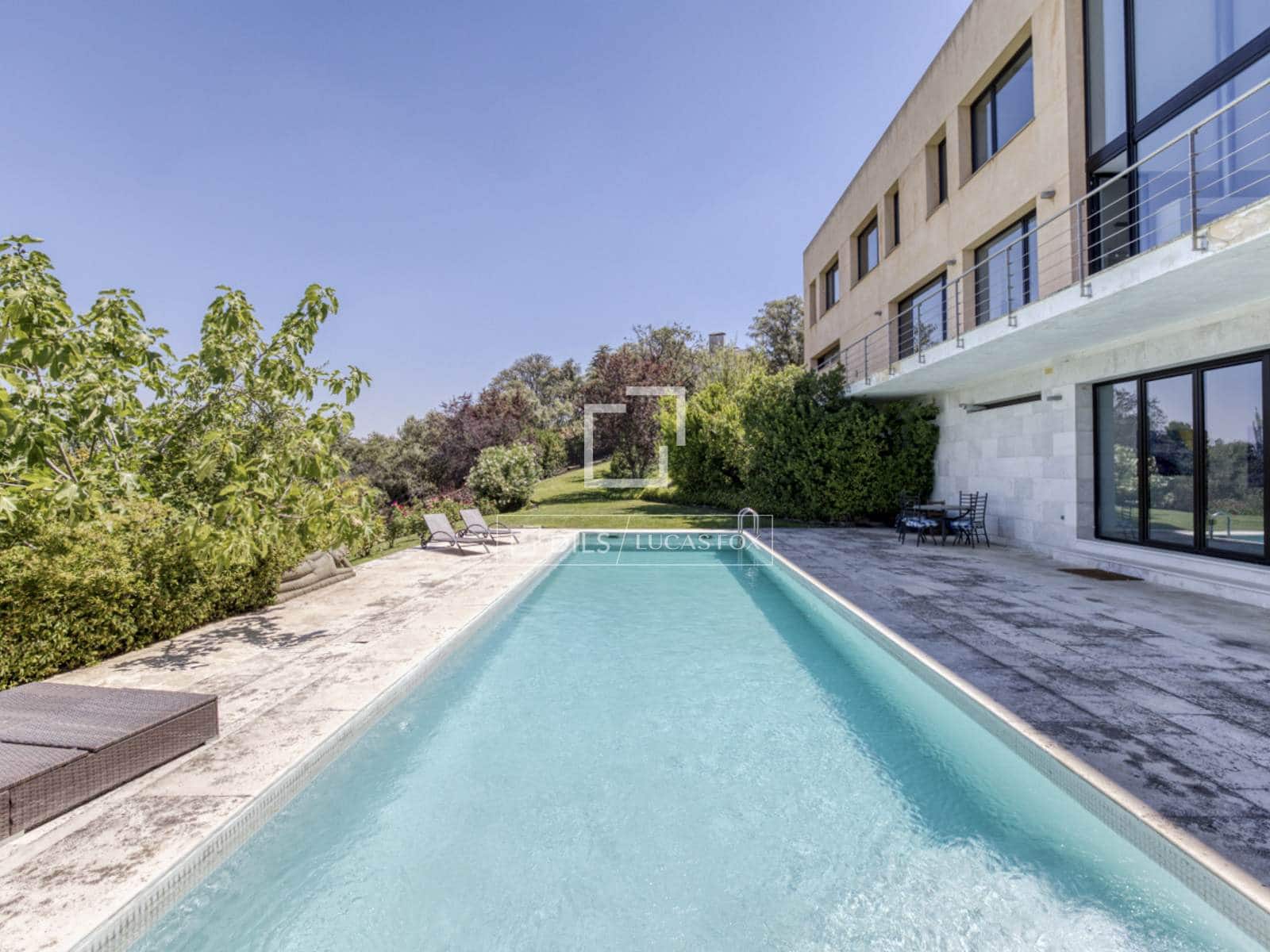 5 bedroom Villa for sale in San Sebastian de los Reyes with pool garage - € 3,250,000 (Ref: 9506553)