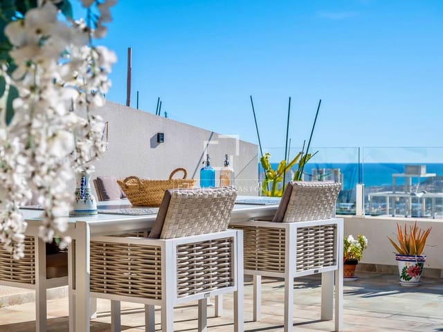 Ático de 3 habitaciones en Finestrat en venta con piscina garaje - 469.000 € (Ref: 9506912)