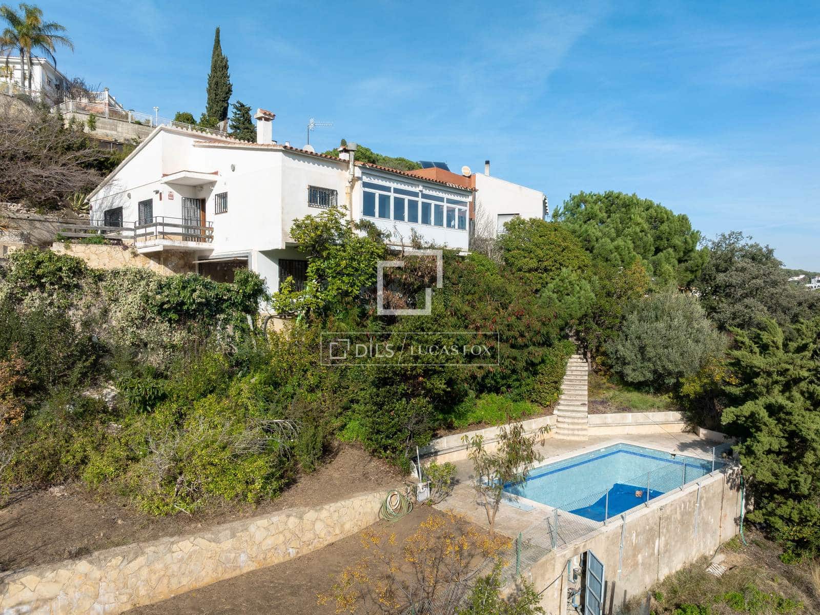 3 bedroom Villa for sale in Alella with pool garage - € 630,000 (Ref: 9510024)