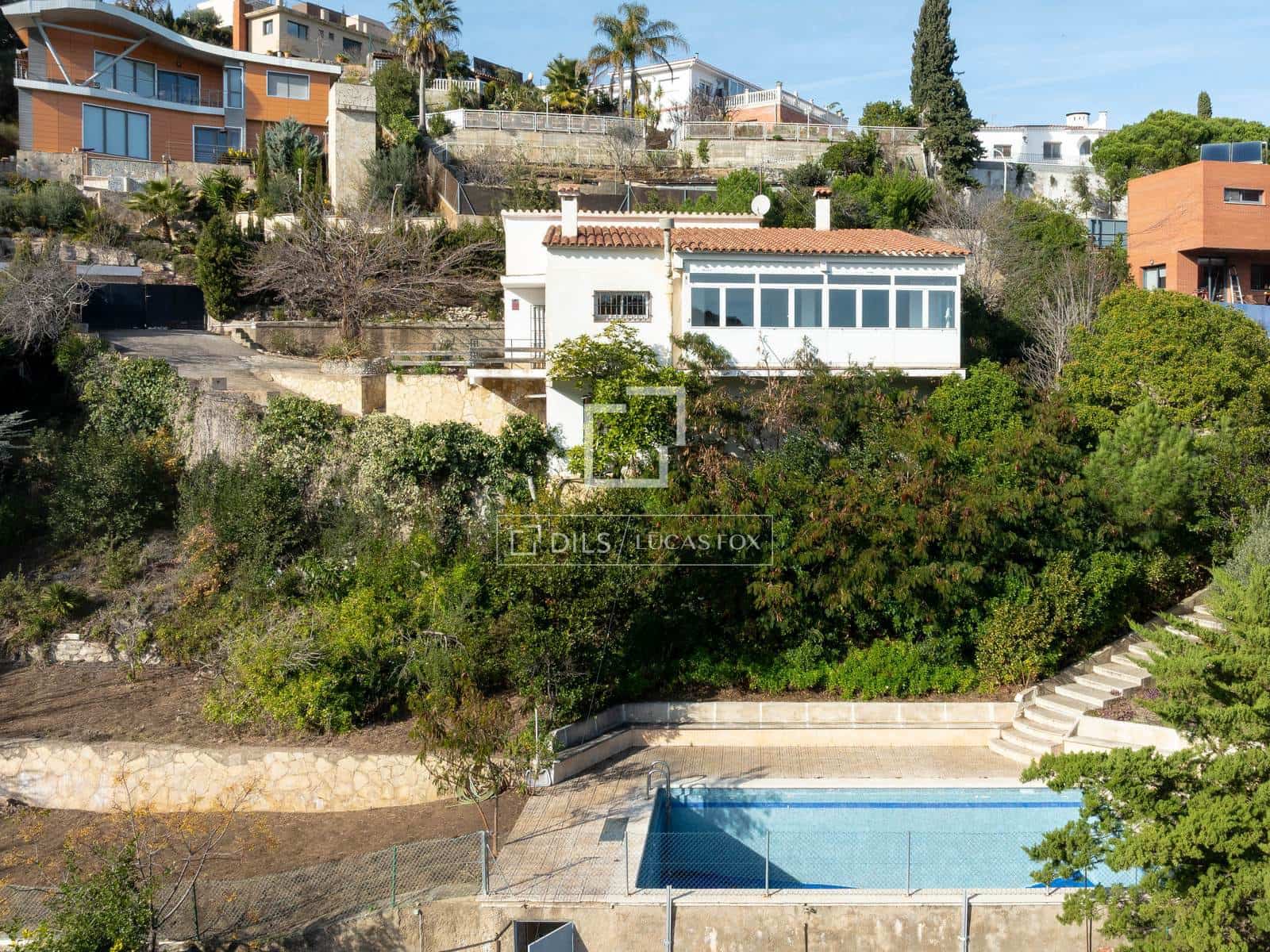 3 bedroom Villa for sale in Alella with pool garage - € 630,000 (Ref: 9510024)