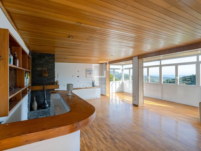 3 bedroom Villa for sale in Alella with pool garage - € 630,000 (Ref: 9510024)