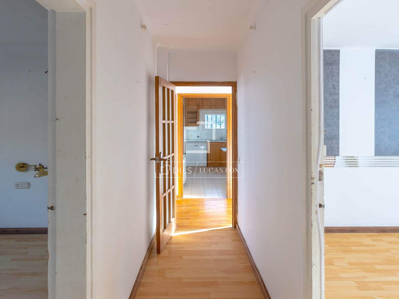 3 bedroom Villa for sale in Alella with pool garage - € 630,000 (Ref: 9510024)