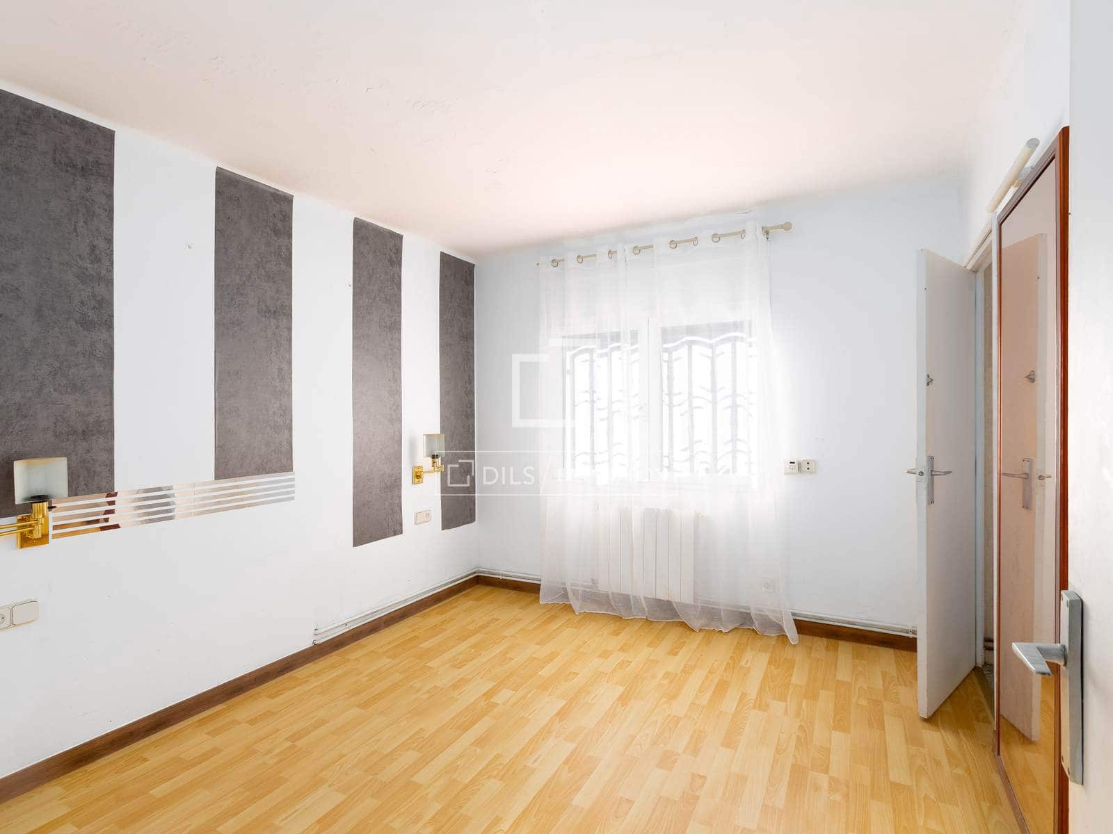 3 bedroom Villa for sale in Alella with pool garage - € 630,000 (Ref: 9510024)