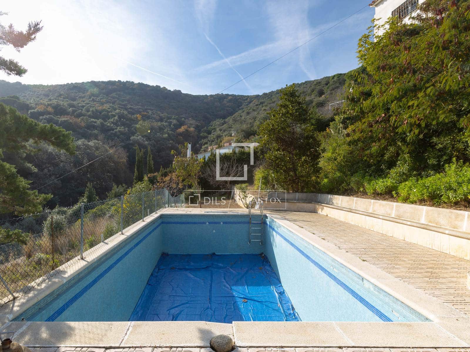 3 bedroom Villa for sale in Alella with pool garage - € 630,000 (Ref: 9510024)