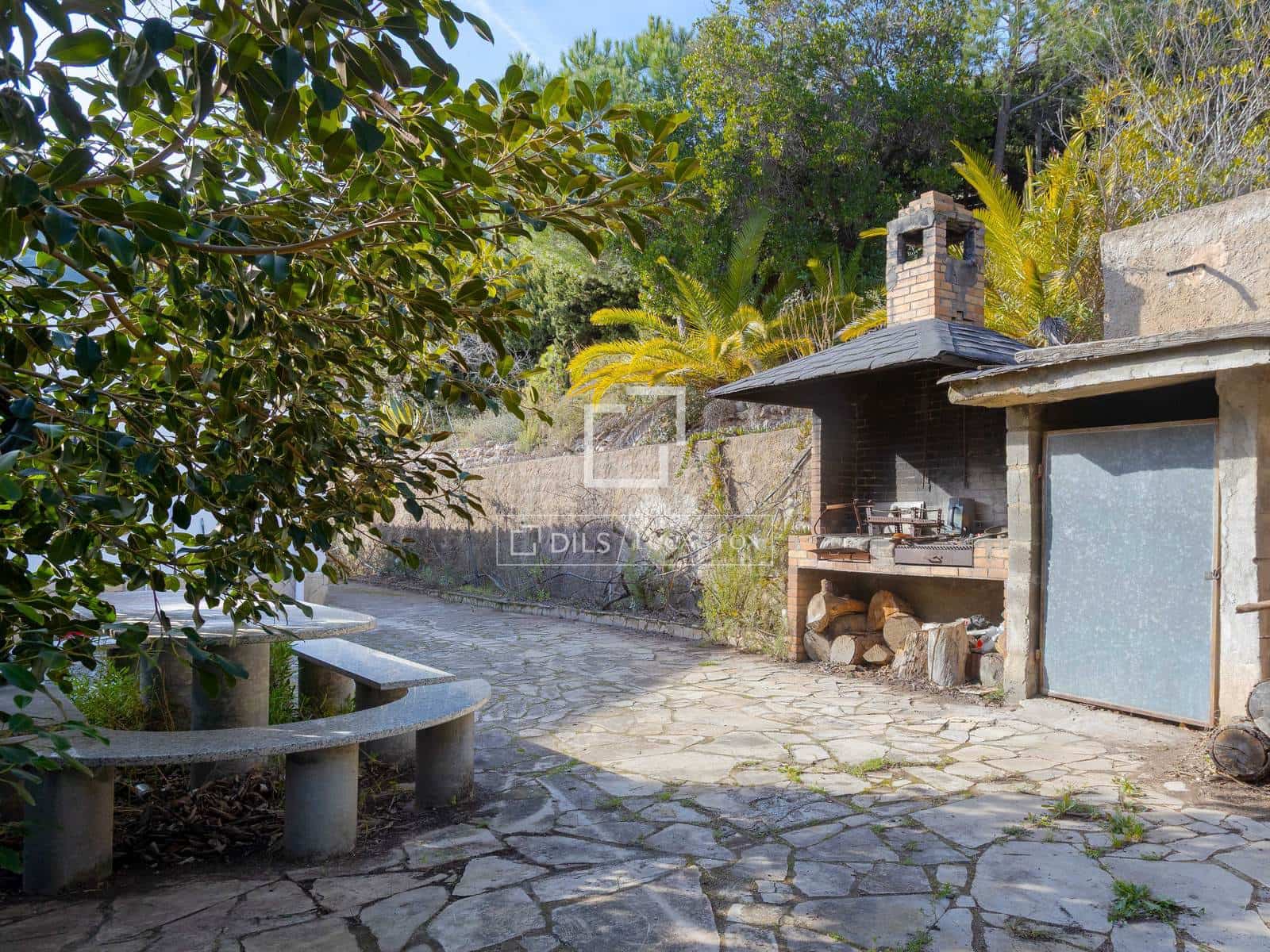 3 bedroom Villa for sale in Alella with pool garage - € 630,000 (Ref: 9510024)