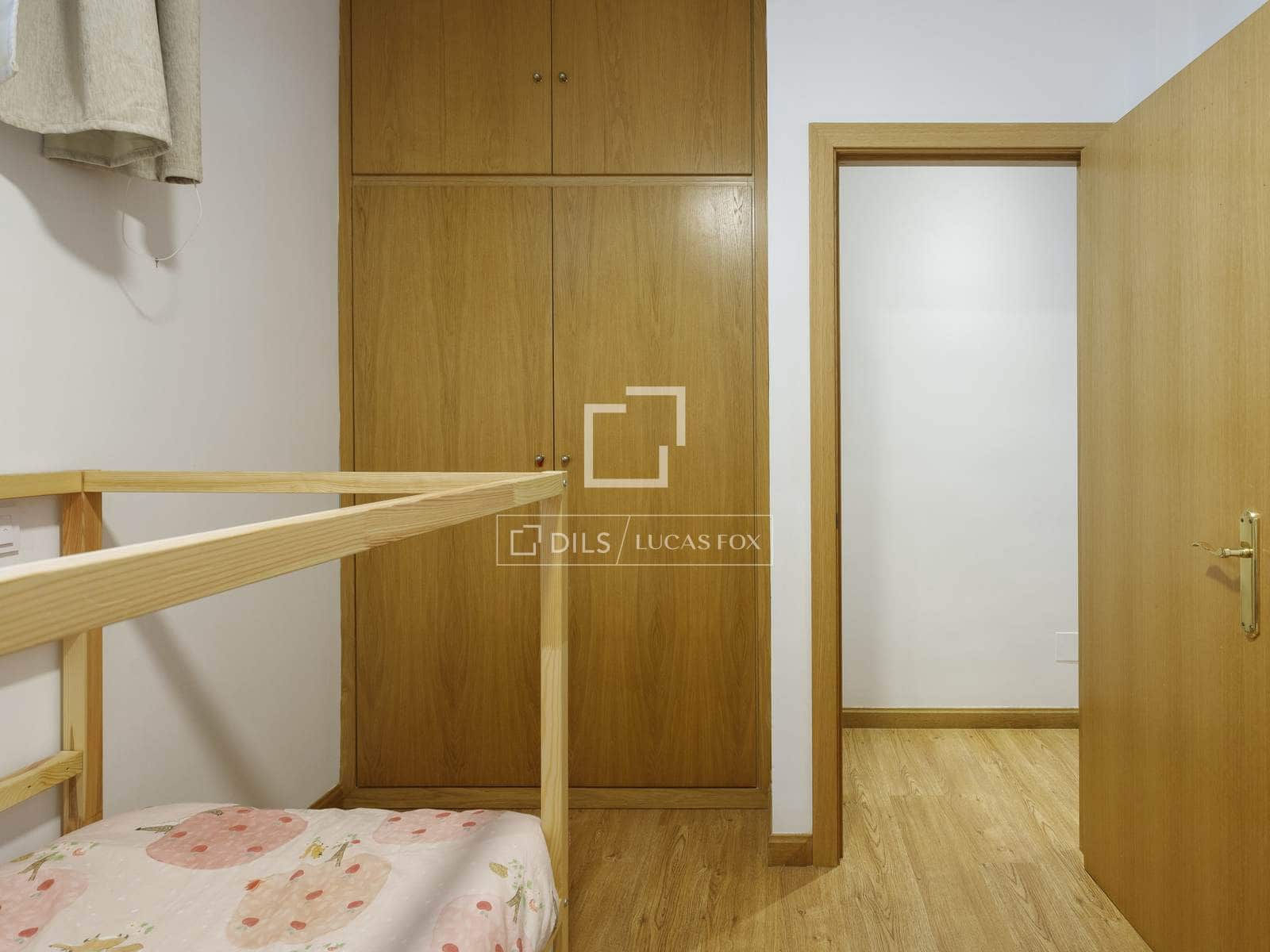 5 bedroom Villa for sale in Madrid city - € 1,720,000 (Ref: 9510026)