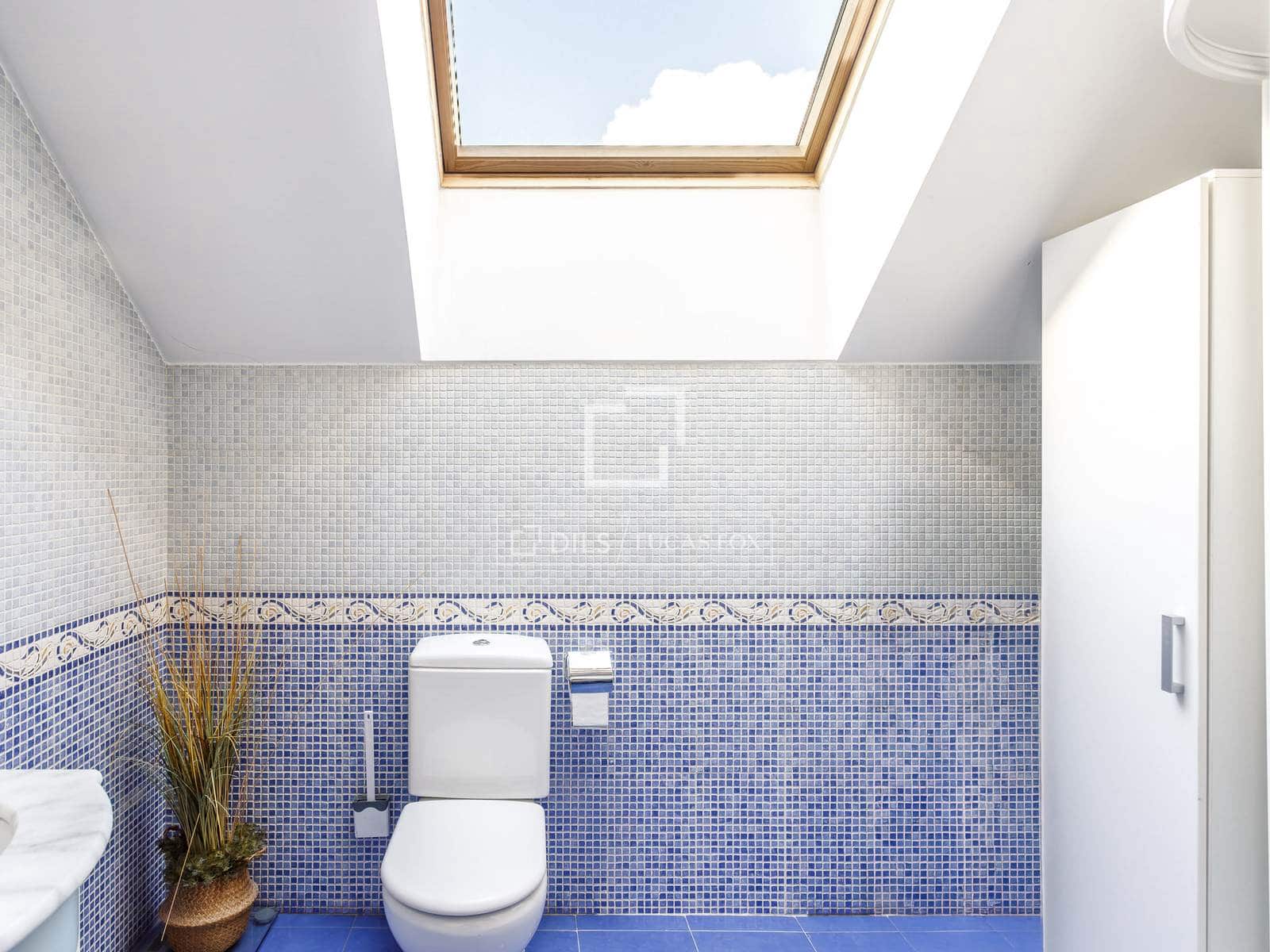 5 bedroom Villa for sale in Madrid city - € 1,720,000 (Ref: 9510026)