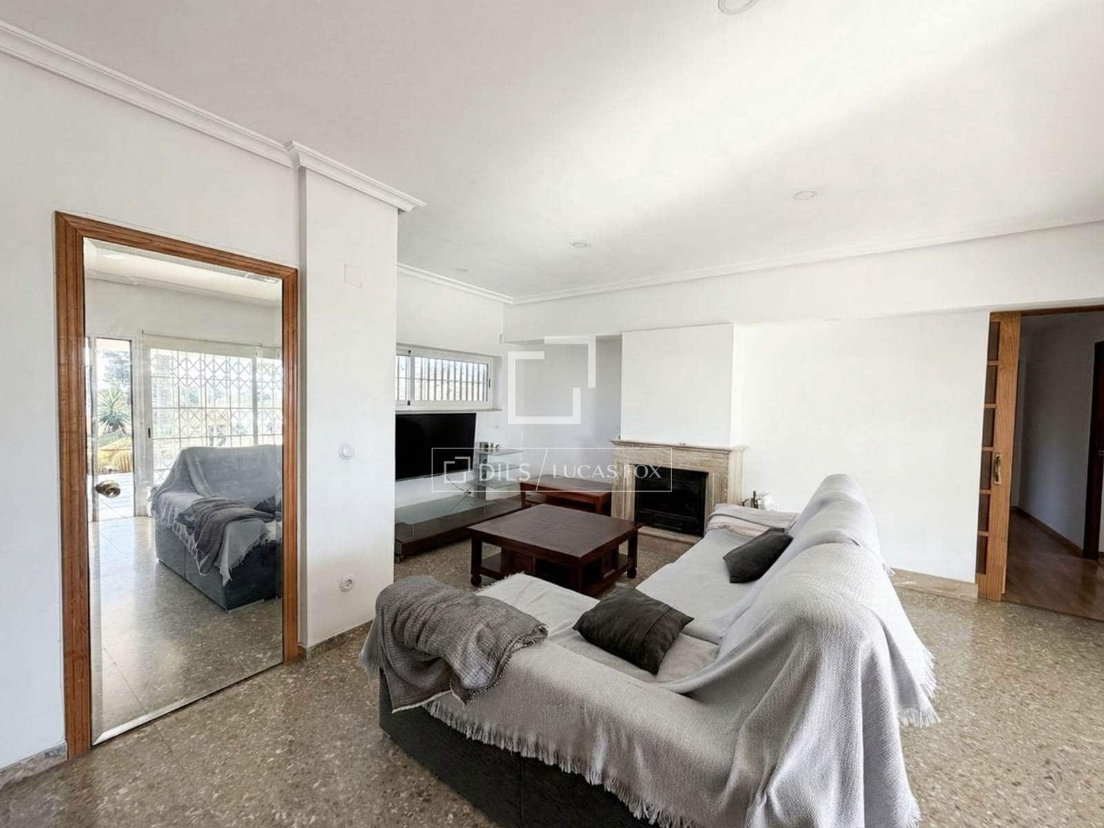 4 bedroom Villa for sale in Muchamiel / Mutxamel - € 650,000 (Ref: 9511129)