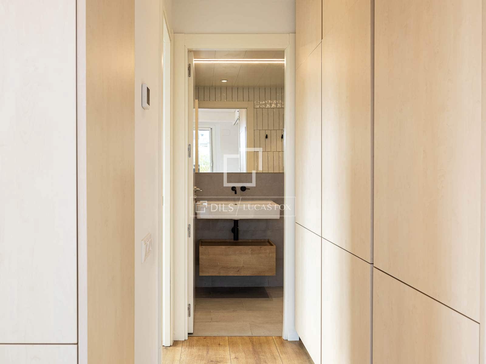 1 makuuhuone Kattohuoneisto vuokrattavana paikassa Barcelona kaupunki mukana uima-altaan 
autotalli - 2 700 € (Ref: 9511130)