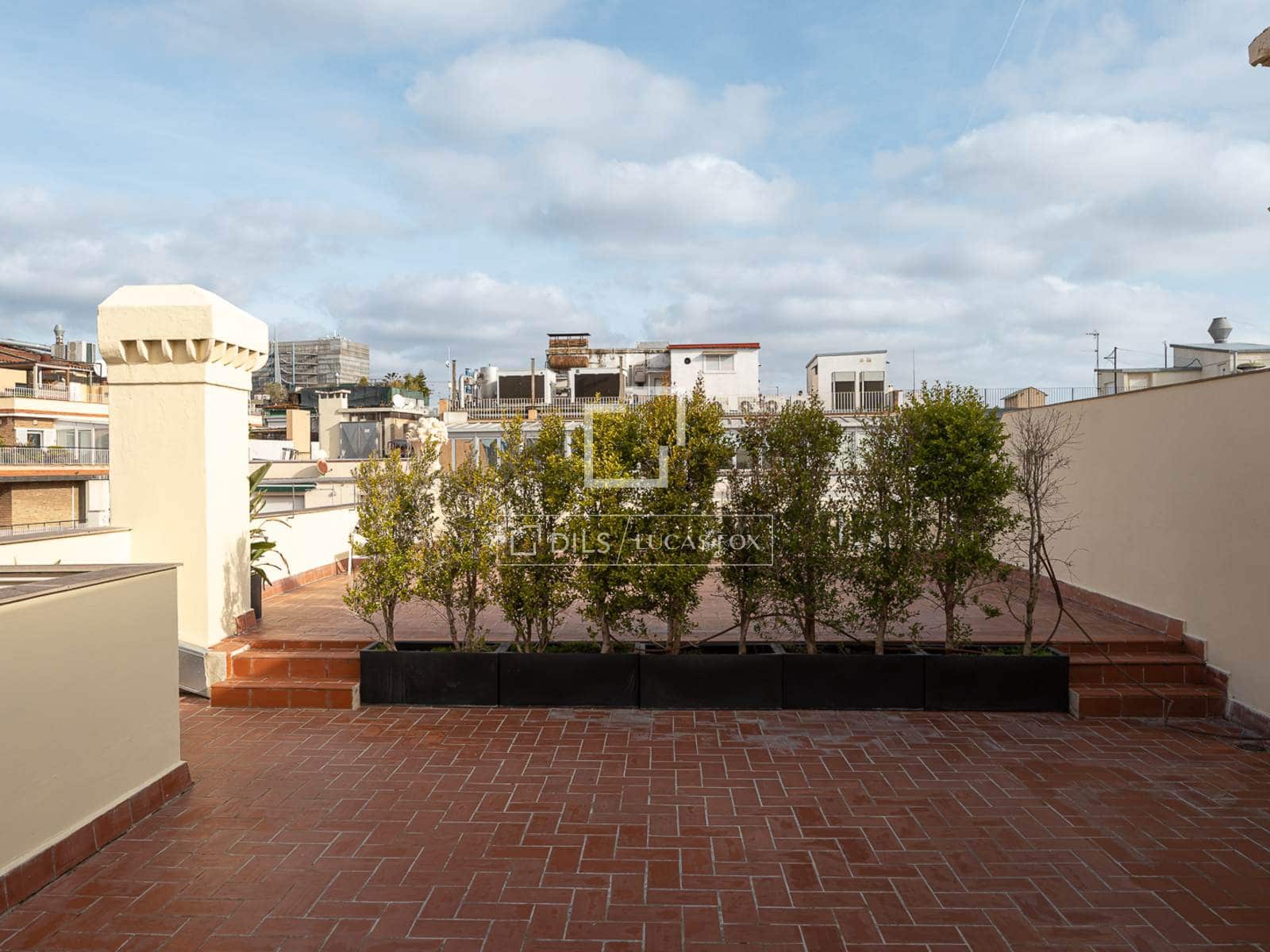 1 makuuhuone Kattohuoneisto vuokrattavana paikassa Barcelona kaupunki mukana uima-altaan 
autotalli - 2 700 € (Ref: 9511130)