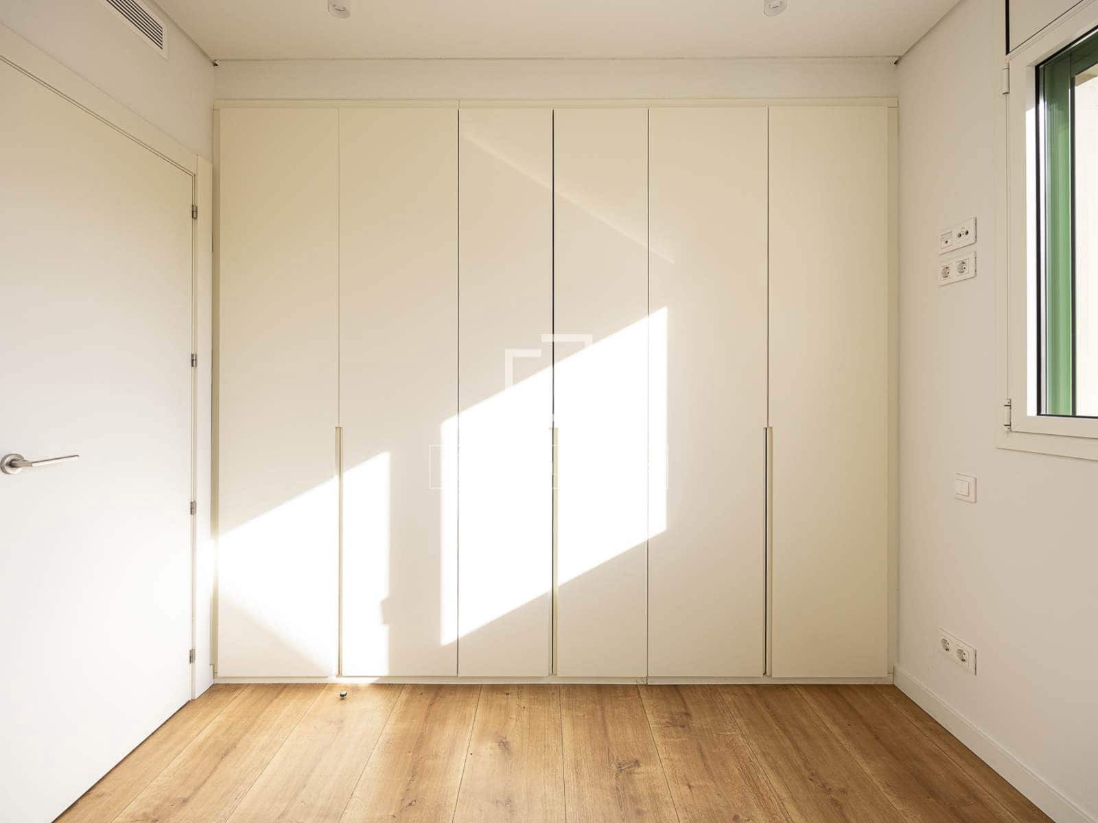 1 makuuhuone Kattohuoneisto vuokrattavana paikassa Barcelona kaupunki mukana uima-altaan 
autotalli - 2 700 € (Ref: 9511130)