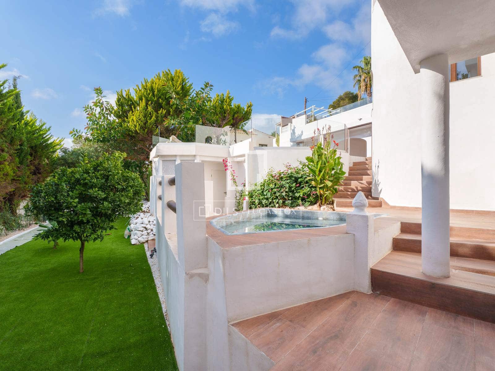 6 soveværelse Villa til salg i Javea / Xabia med garage - € 1.695.000 (Ref: 9511132)