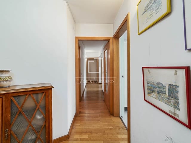 3 camera da letto Appartamento in vendita in El Poblenou, Barcelona città con garage - 995.000 € (Rif: 9511361)