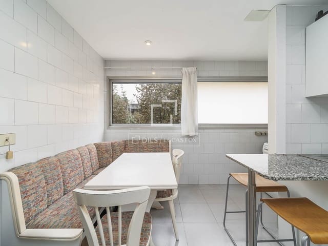 3 camera da letto Appartamento in vendita in El Poblenou, Barcelona città con garage - 995.000 € (Rif: 9511361)