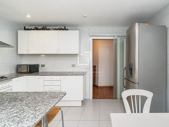 3 camera da letto Appartamento in vendita in El Poblenou, Barcelona città con garage - 995.000 € (Rif: 9511361)