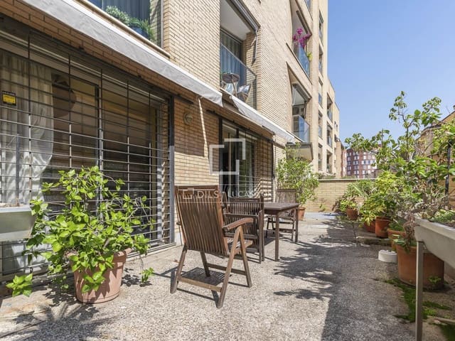 3 soveværelse Lejlighed til salg i El Poblenou, Barcelona by med garage - € 995.000 (Ref: 9511361)