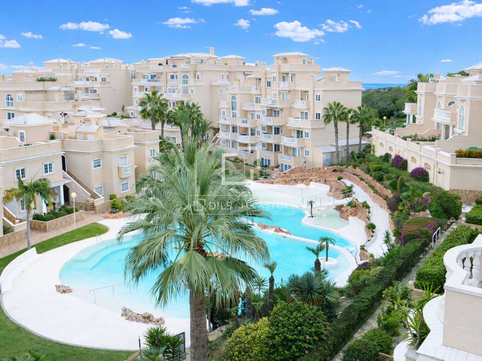 3 makuuhuone Kattohuoneisto myytävänä paikassa Campoamor - 350 000 € (Ref: 9511362)