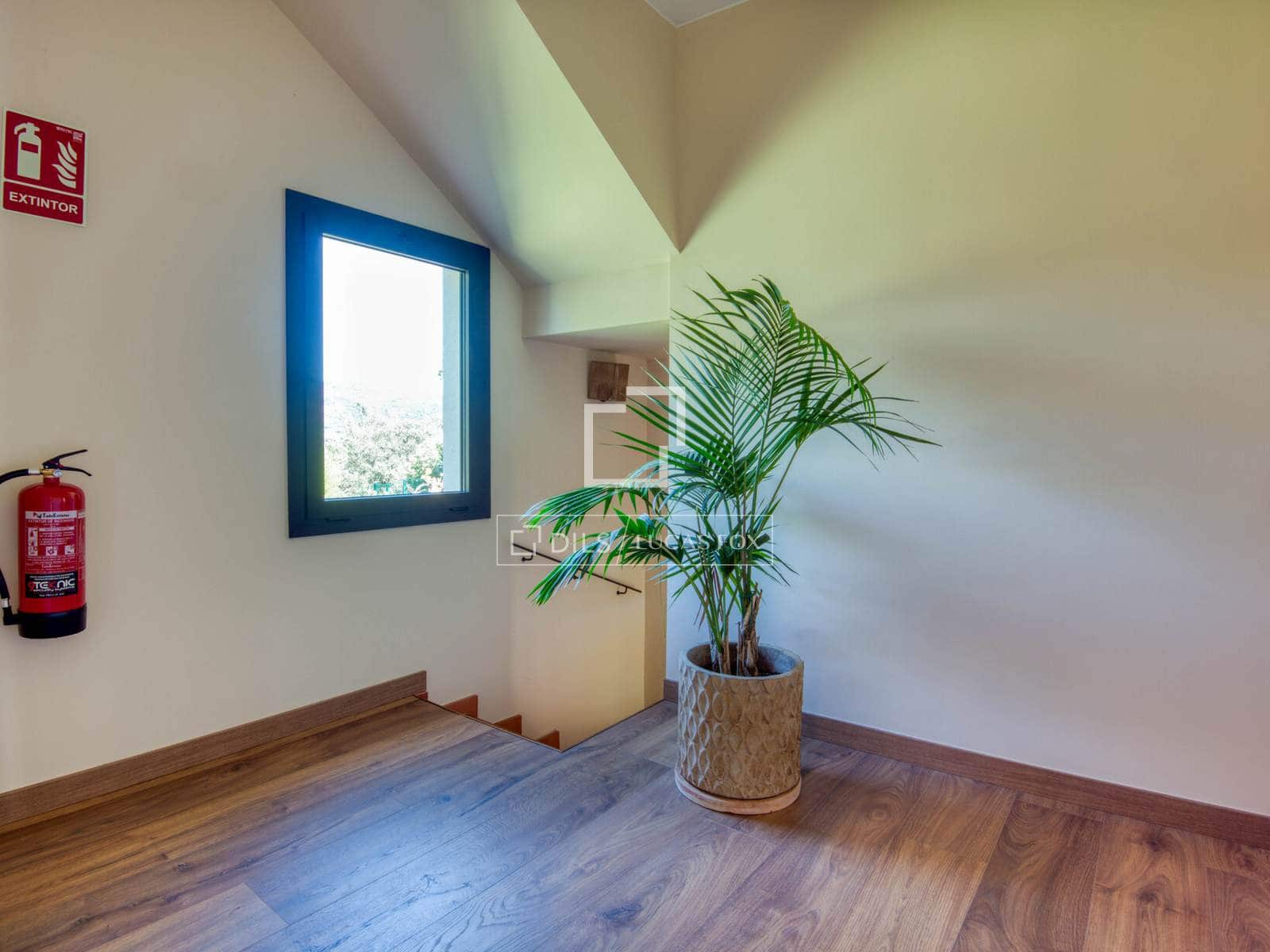 10 slaapkamer Finca/Landhuis te koop in Santa Cristina d'Aro met zwembad - € 6.950.000 (Ref: 9511951)