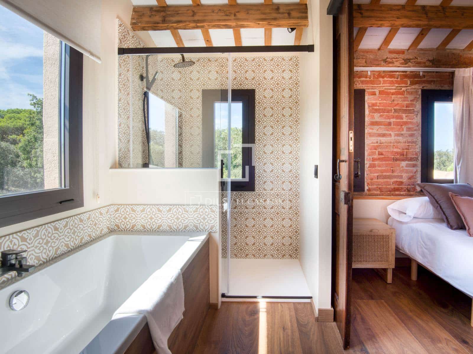 10 slaapkamer Finca/Landhuis te koop in Santa Cristina d'Aro met zwembad - € 6.950.000 (Ref: 9511951)