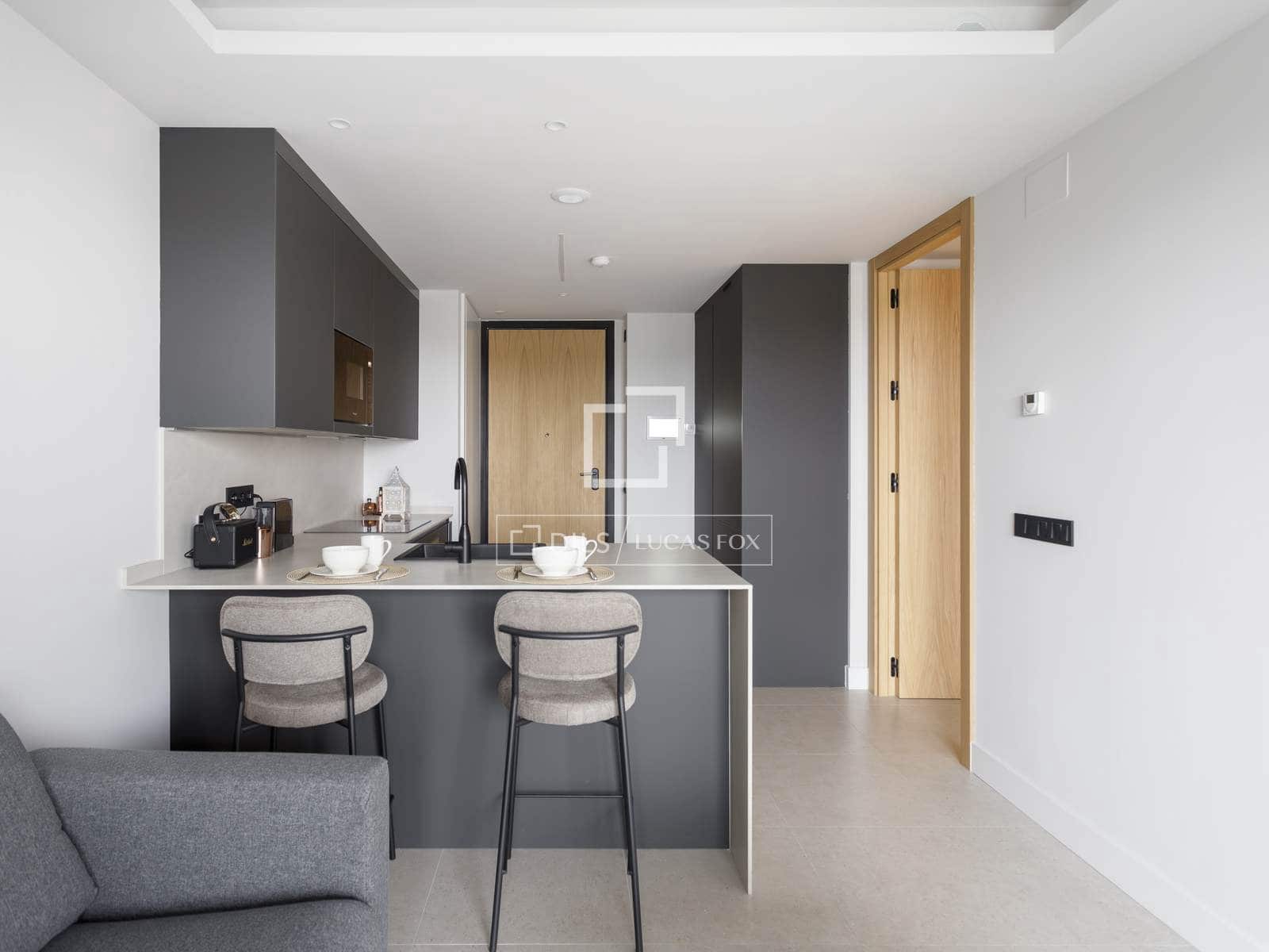 1 bedroom Apartment for rent in Madrid city with pool garage - € 2,100 (Ref: 9516324)