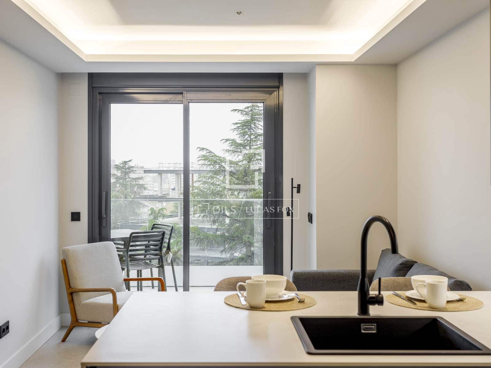 1 bedroom Apartment for rent in Madrid city with pool garage - € 2,100 (Ref: 9516324)