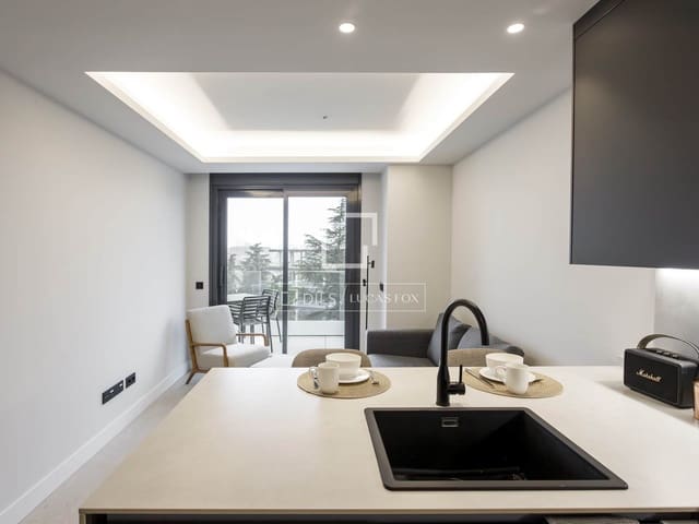 1 bedroom Apartment for rent in Madrid city with pool garage - € 2,100 (Ref: 9516324)