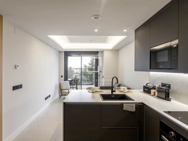 1 bedroom Apartment for rent in Madrid city with pool garage - € 2,100 (Ref: 9516324)