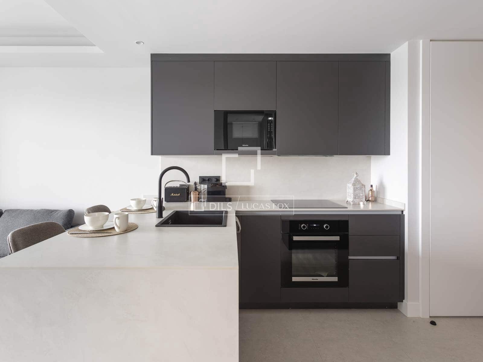 1 bedroom Apartment for rent in Madrid city with pool garage - € 2,100 (Ref: 9516324)