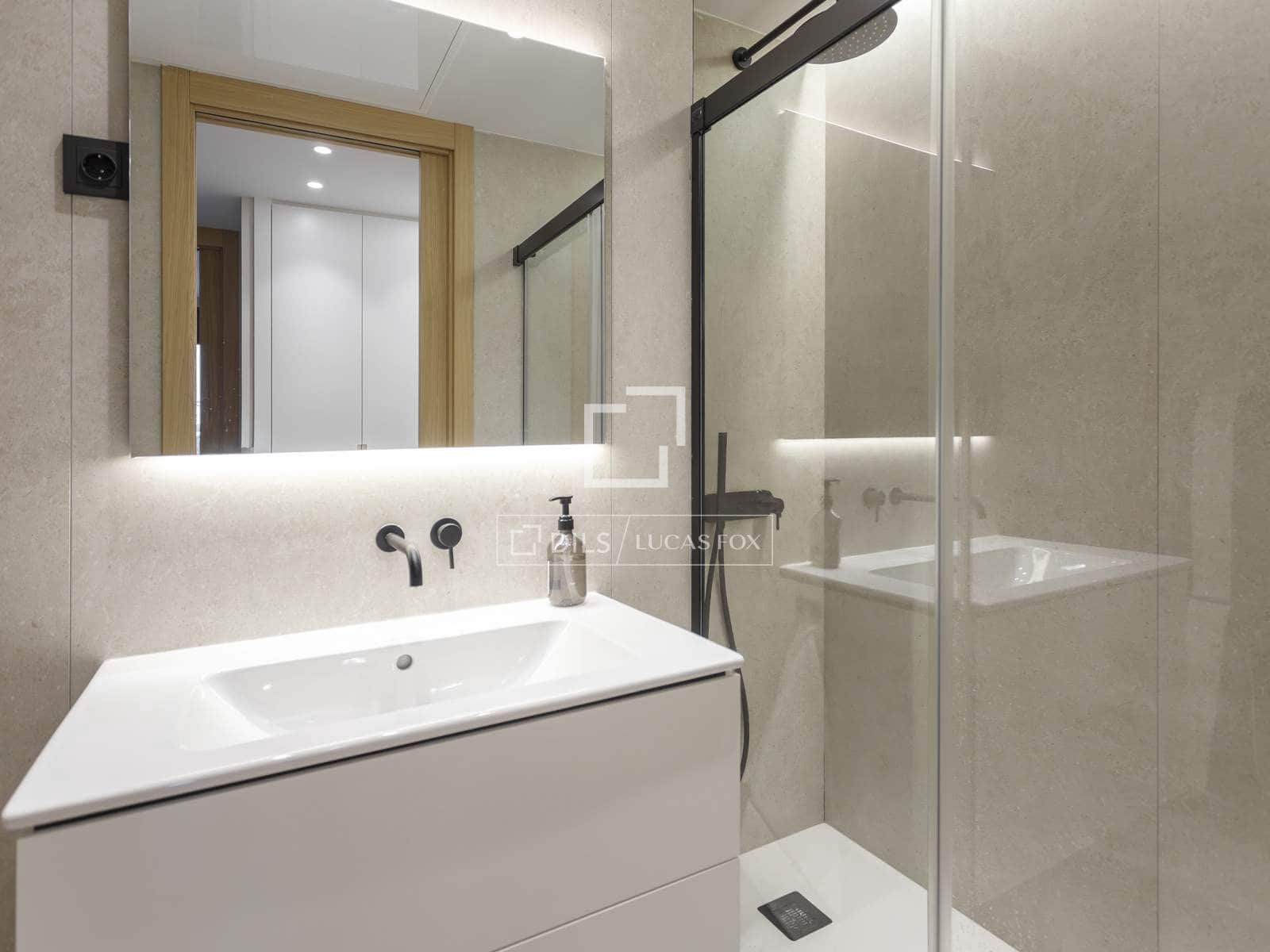 1 bedroom Apartment for rent in Madrid city with pool garage - € 2,100 (Ref: 9516324)