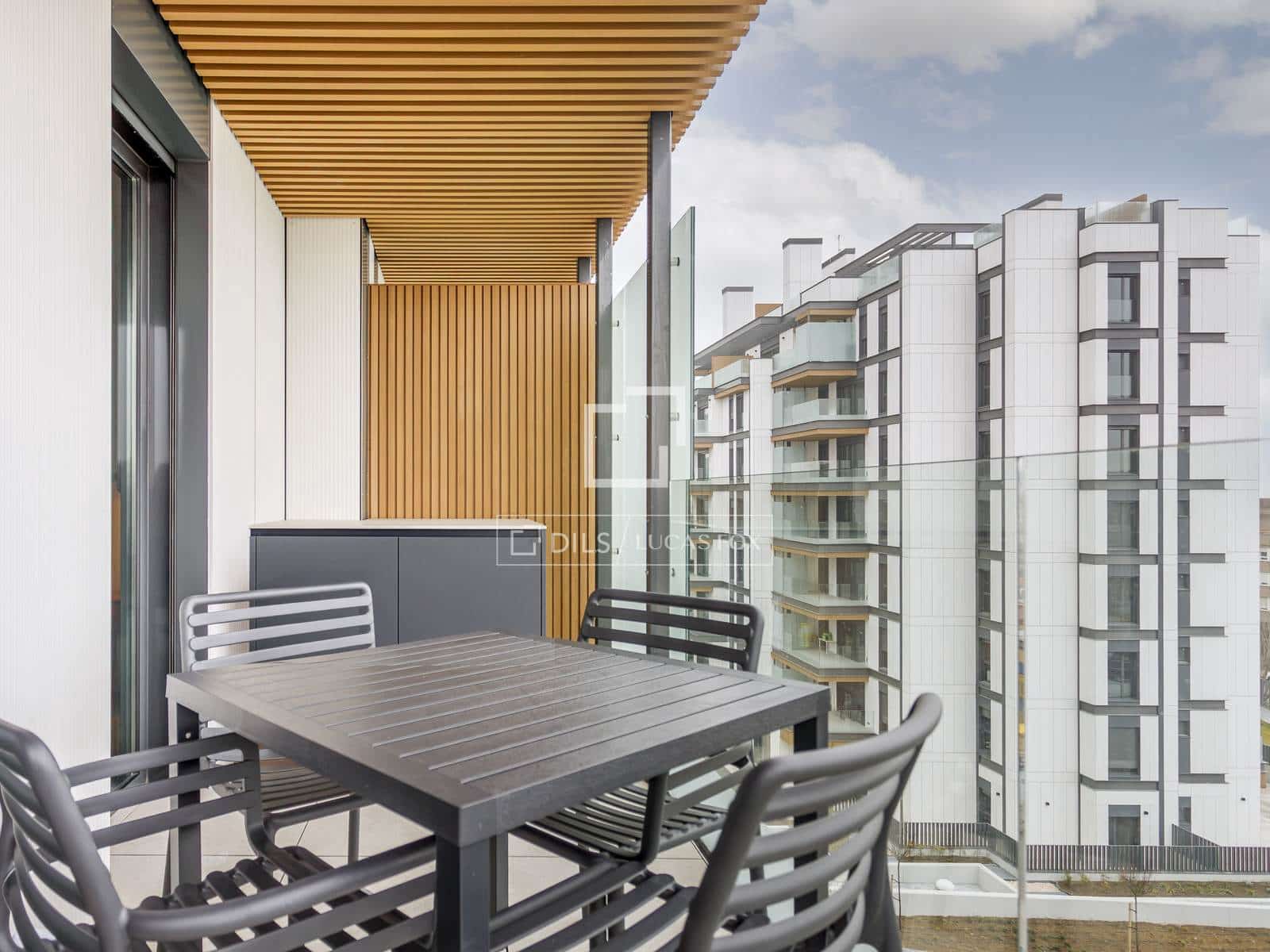 1 bedroom Apartment for rent in Madrid city with pool garage - € 2,100 (Ref: 9516324)