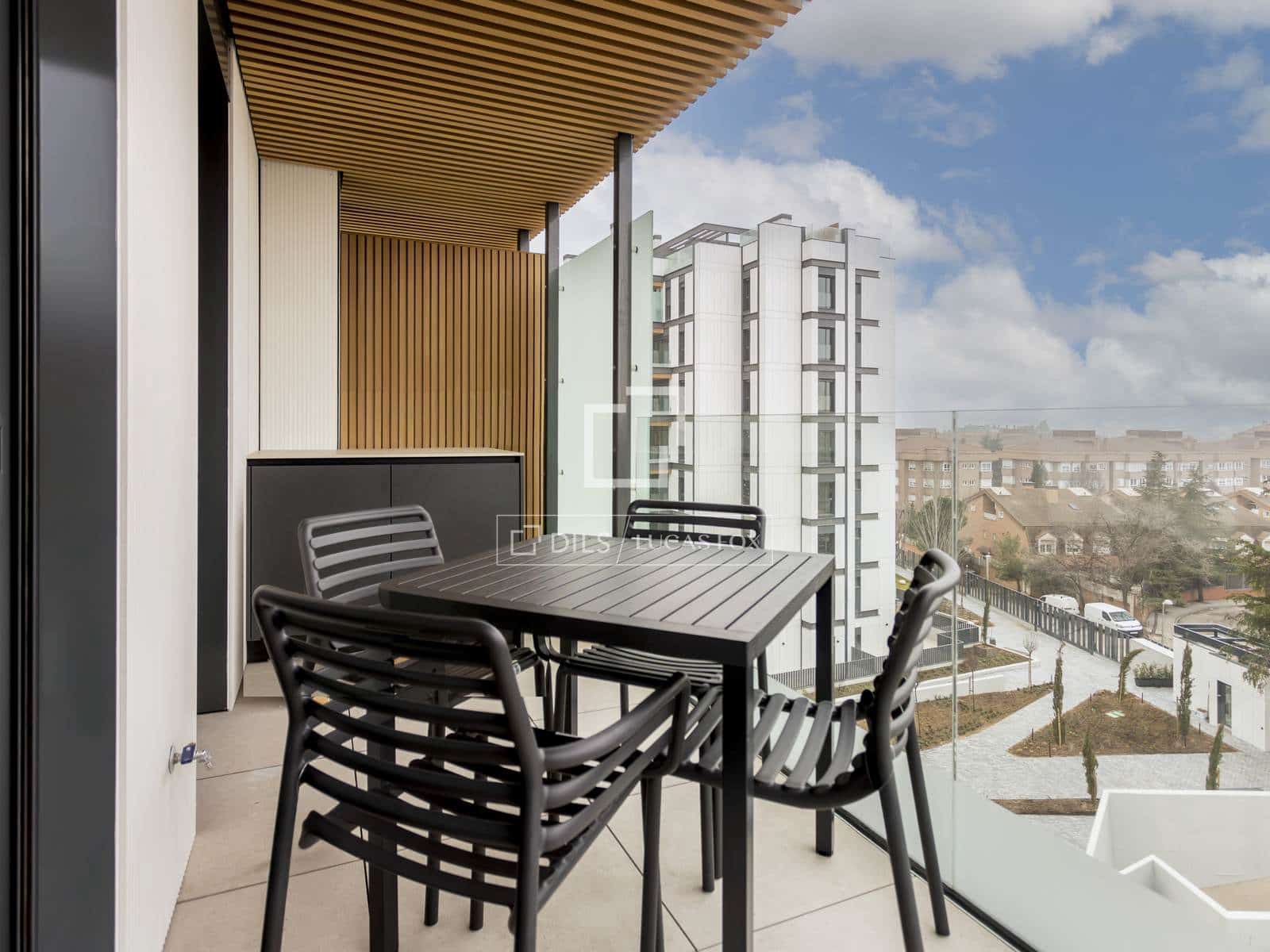 1 bedroom Apartment for rent in Madrid city with pool garage - € 2,100 (Ref: 9516324)