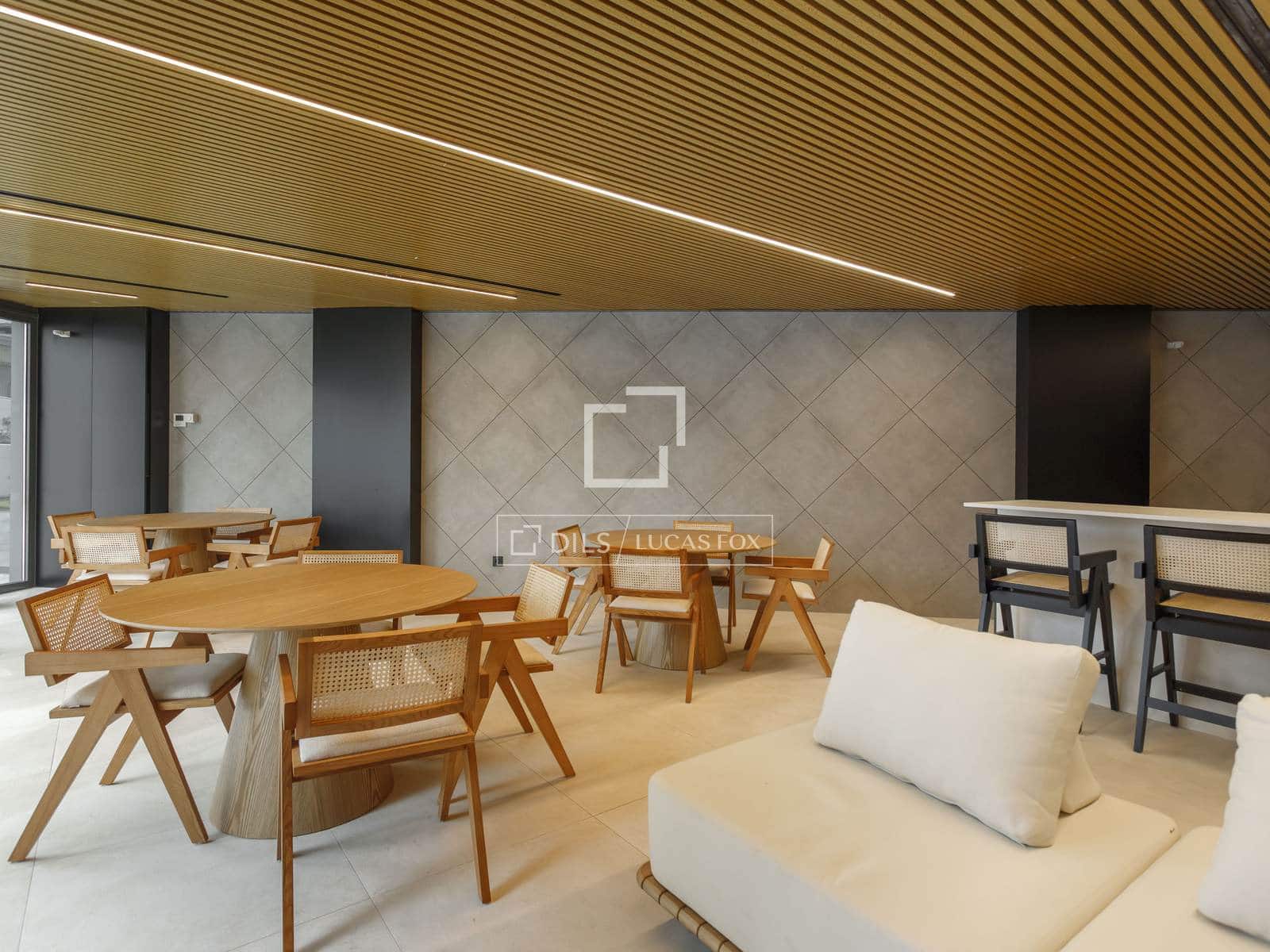 1 bedroom Apartment for rent in Madrid city with pool garage - € 2,100 (Ref: 9516324)