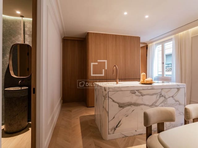 3 bedroom Apartment for sale in Madrid city - € 1,950,000 (Ref: 9516468)