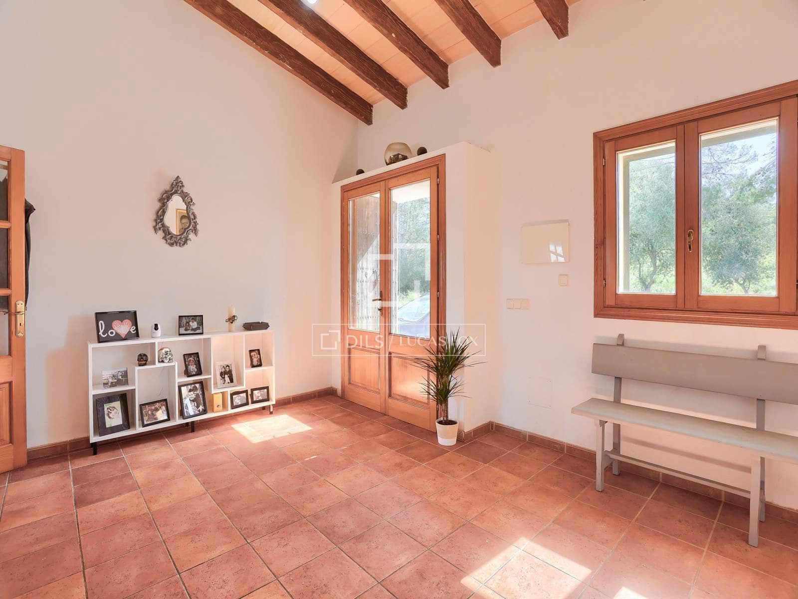 3 slaapkamer Finca/Landhuis te koop in Sant Joan met zwembad - € 1.380.000 (Ref: 9516469)