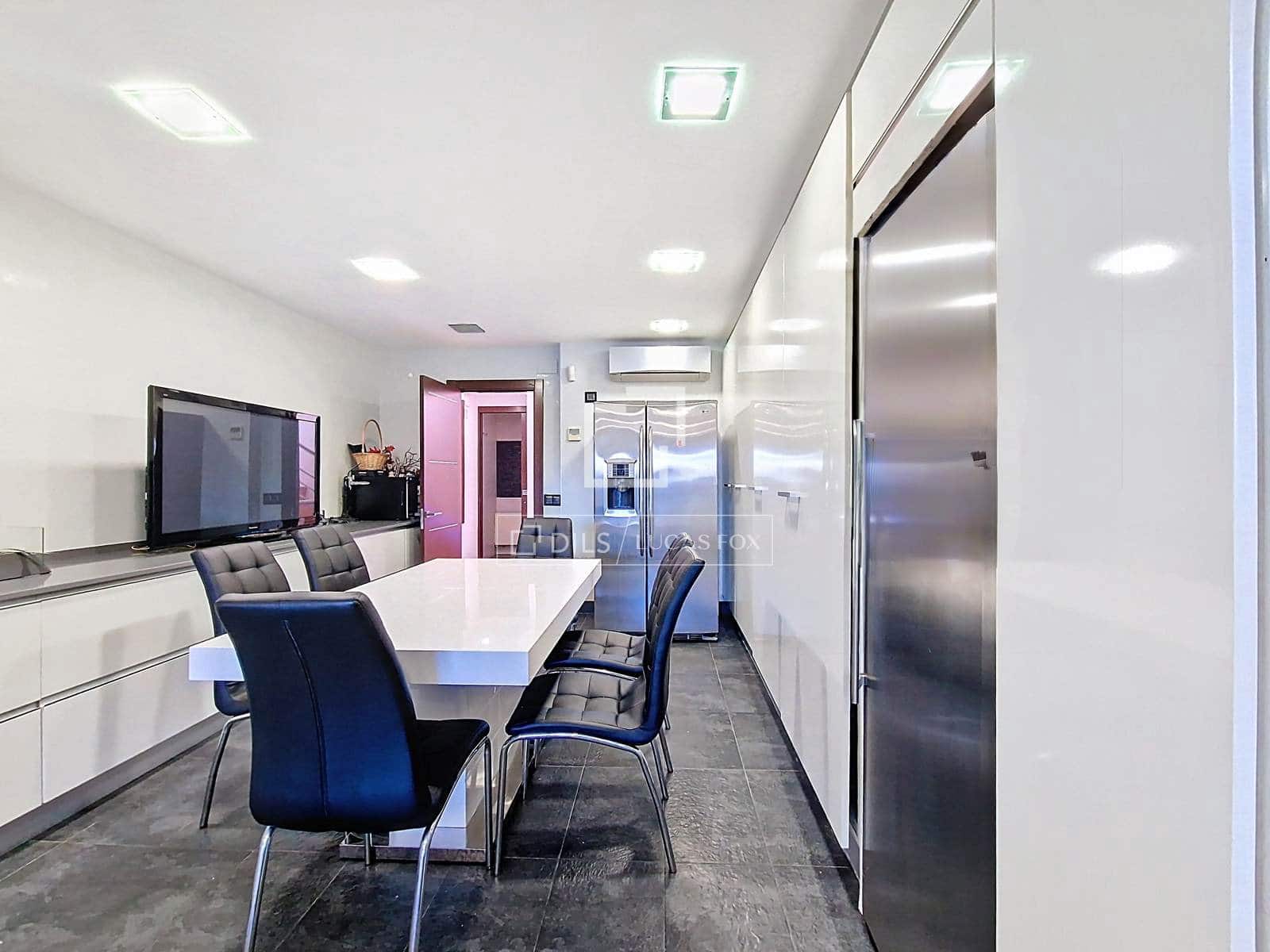 8 slaapkamer Villa te koop in Calafell met zwembad garage - € 1.442.000 (Ref: 9517859)