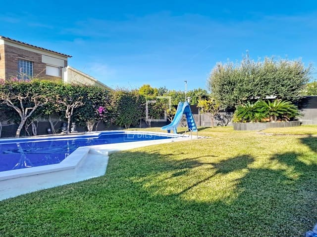 8 slaapkamer Villa te koop in Calafell met zwembad garage - € 1.442.000 (Ref: 9517859)