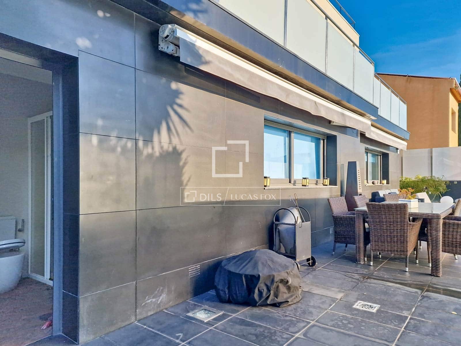 8 slaapkamer Villa te koop in Calafell met zwembad garage - € 1.442.000 (Ref: 9517859)