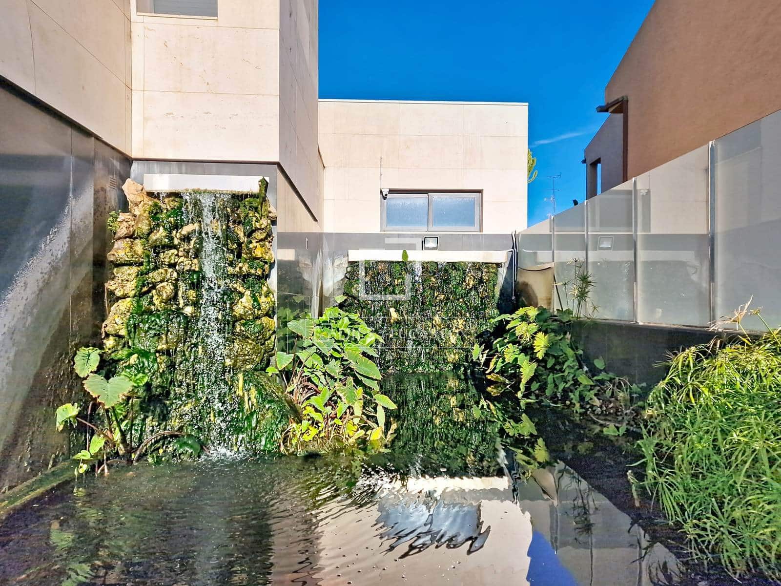 8 slaapkamer Villa te koop in Calafell met zwembad garage - € 1.442.000 (Ref: 9517859)