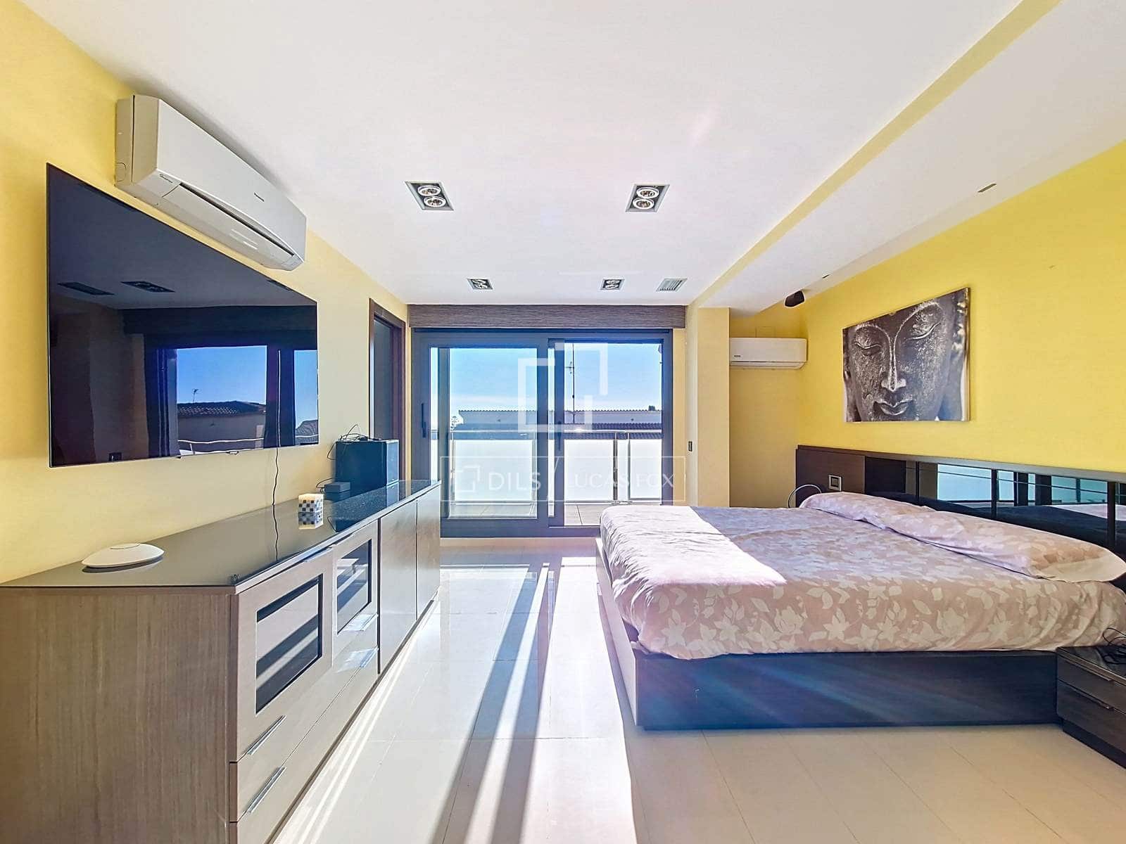 8 slaapkamer Villa te koop in Calafell met zwembad garage - € 1.442.000 (Ref: 9517859)