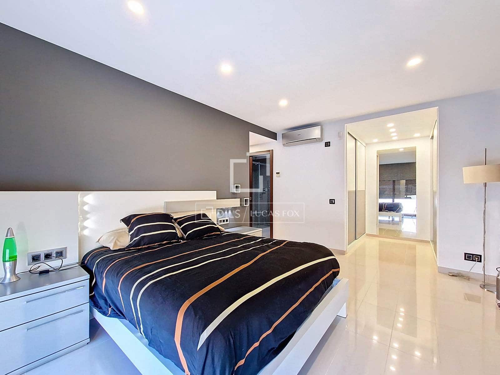 8 slaapkamer Villa te koop in Calafell met zwembad garage - € 1.442.000 (Ref: 9517859)