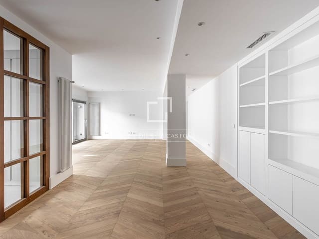 3 slaapkamer Appartement te koop in Jerónimos, Madrid stad met garage - € 3.100.000 (Ref: 9517962)