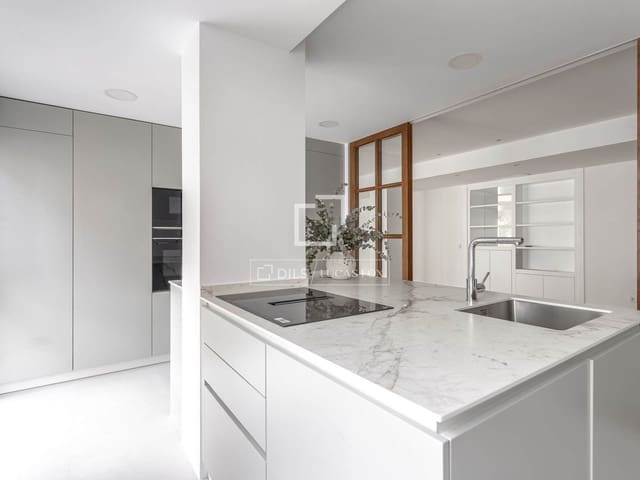 3 slaapkamer Appartement te koop in Jerónimos, Madrid stad met garage - € 3.100.000 (Ref: 9517962)