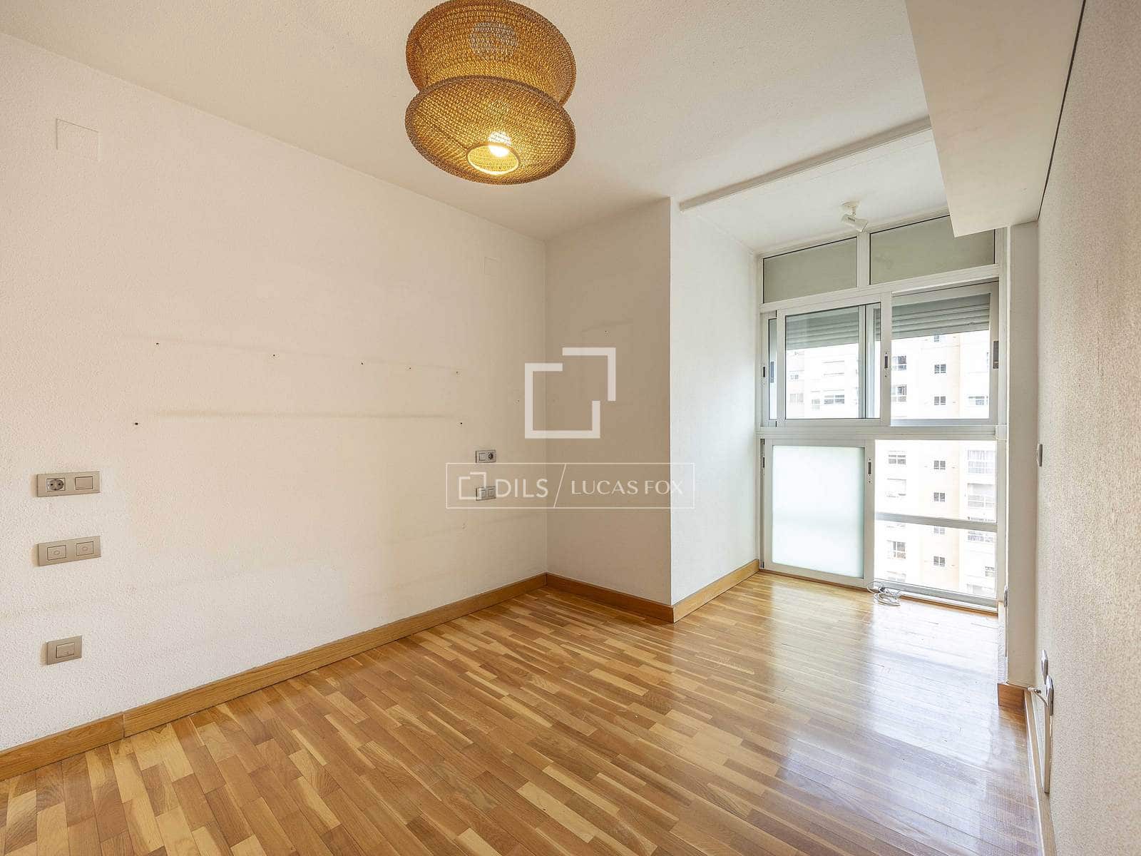 Apartamento de 3 habitaciones en València ciudad en venta con piscina - 490.000 € (Ref: 9517963)